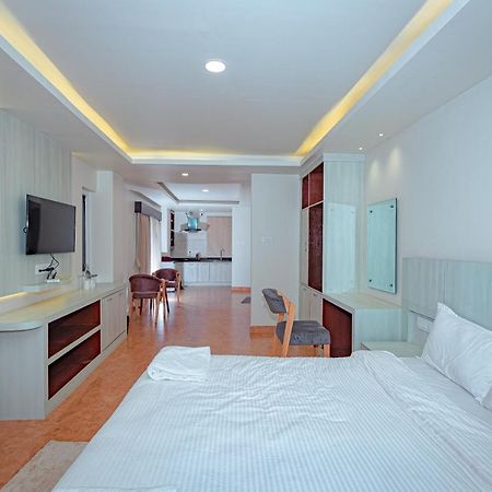 Ferienwohnung Poms Penthouse Pokhara Exterior foto